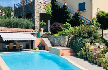 Le domaine des Oliviers ALES Piscine Jacuzzi Sauna - Foto 61