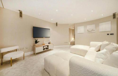 Imperial Wharf 2bed 2bath Apt 2 mins to Tube - Foto 9