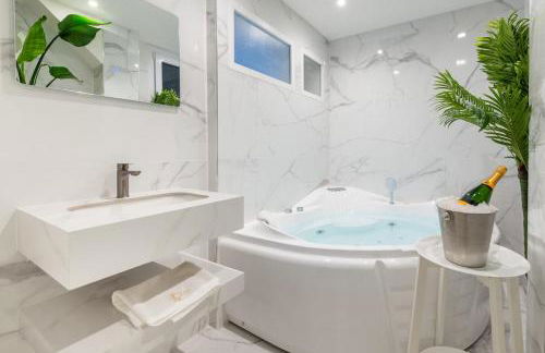 Luxurious 3 Bedrooms Sauna Jacuzzi - Foto 37