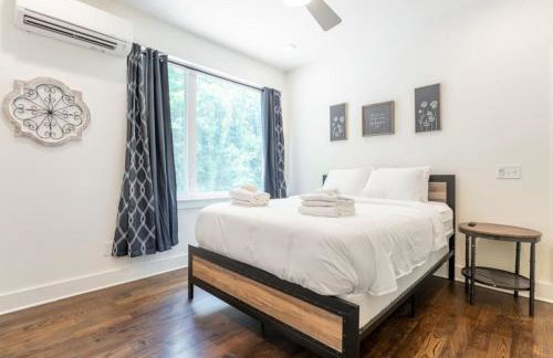 6 Bedroom Quiet Townhome! 6min to Airport & 15min to Downtown! - Foto 19