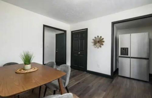 3BR Downtown-Old Salem Oasis - Foto 8