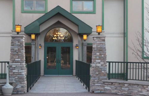 Amazing Lake View 2 Queen Bed Studio & Heated Pools - Foto 16