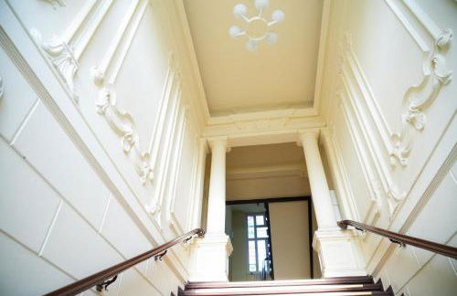 Charmante Altbauwohnung, 2 kostenfreie Parkplätze - Foto 9