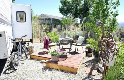 Rustic Trailer Rental on the Shores of Bridgeport Reservoir, California - Photo 9