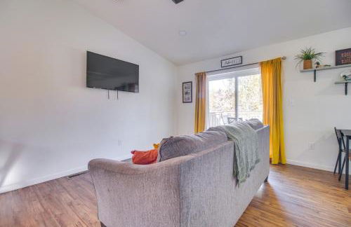 Deck and Boat Dock Lakefront Cabin in Eucha! - Foto 8