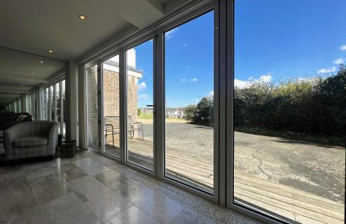 North Quay - Pet friendly Luxury Townhouse overlooking Bembridge Harbour - Photo 15