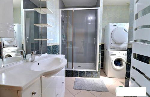 Gîte myosotis Piscine Privée 4 Chambres - Foto 17