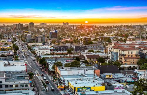Historic Apartment with Roof Deck in the Heart of North Park - Foto 35