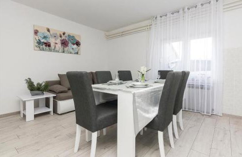 Five-Bedroom Holiday Home In Suhovare - Foto 23