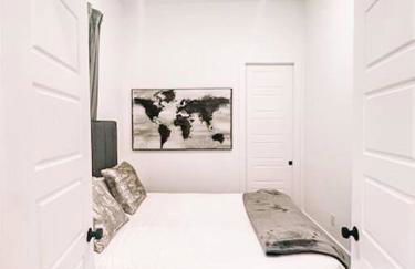 Pet Friendly Stylish 4 Bedroom home Close to All - Foto 13