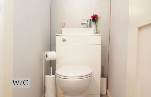 Modern City Centre Apartment in Central Hub - Foto 7