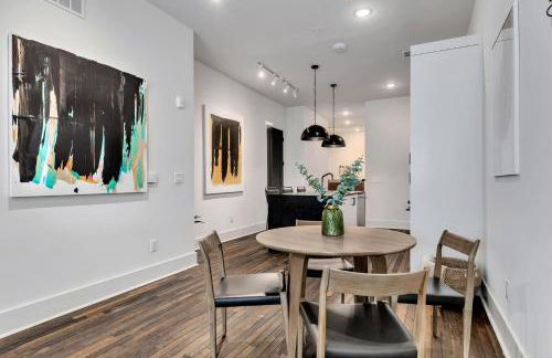 Downtown loft w parking & rooftop Apt 102 - Foto 17