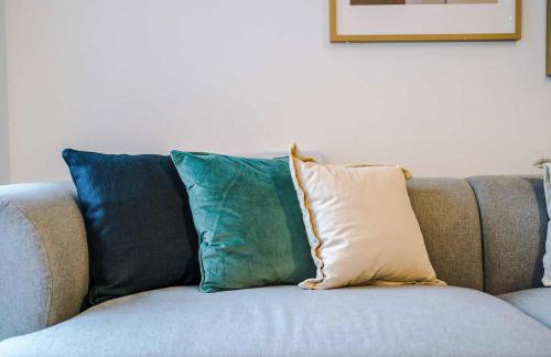 Modern 2BR Apartment w Secure Parking Salford - Foto 10