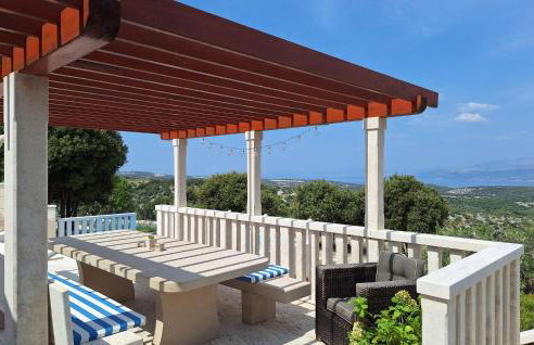 Three-Bedroom Holiday Home With Sea View In Praznica - Foto 17