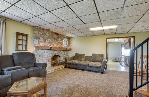 Wellsboro Farmhouse with Grill and Fire Pit! - Foto 6