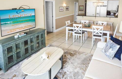 SMP 208 - Stunning 3 Bedroom Beachfront Condo! - Foto 8