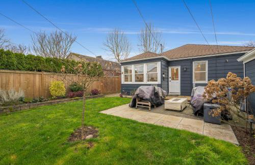 3 BR Loyal Heights Charmer Patio and Lawn - Foto 44