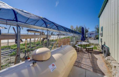 11 Mi to Heavenly Resort Pet-Friendly Tiny Home - Foto 18