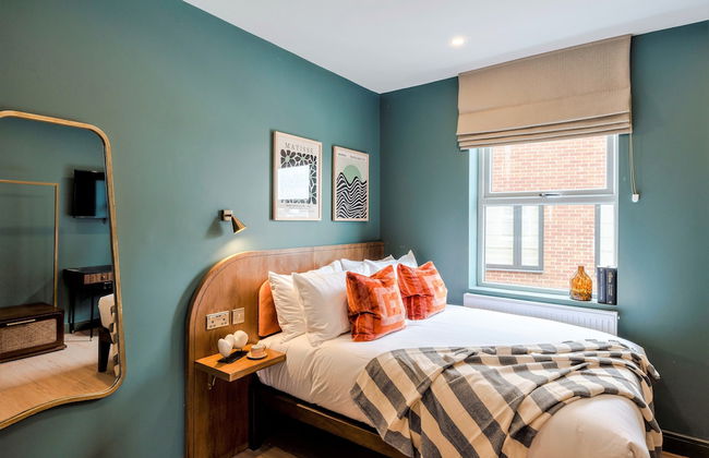 Your Apartment Shepherd's Bush - Photo 24