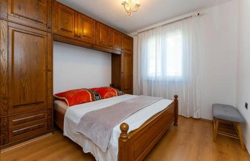 Nice Apartment In Rtina With Wifi - Photo 13