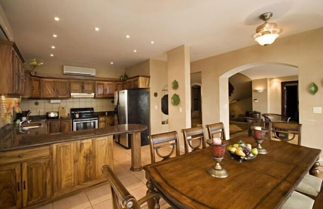 Playa Potrero 4 BR Home Large Saltwater Pool Spectacular Views - Villa Oasis - Foto 16