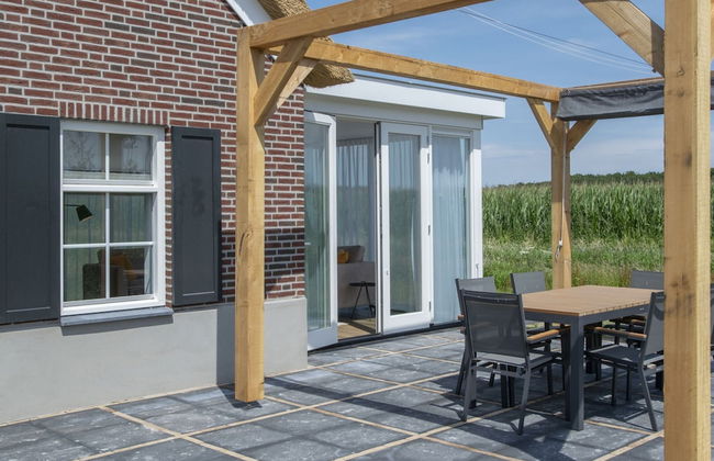 Thatched Villa Surrounded by Nature - Foto 12