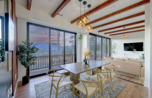 Ridgetop Hideaway 12-Guest Oasis with Hot Tub & Epic Views Near Winery Tours & Trails - Pets are allowed by request - Foto 40