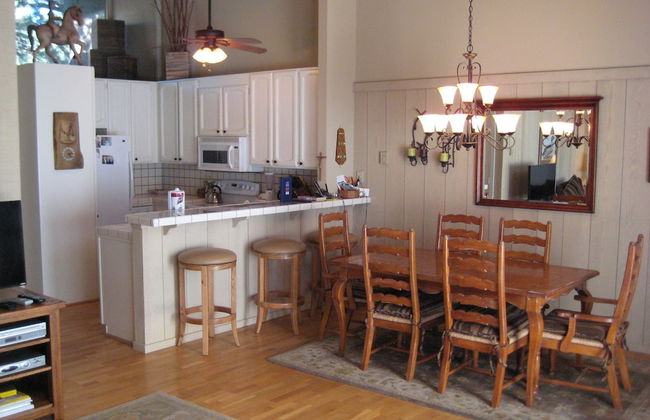 Chateau Sans Nom by Mammoth Reservation Bureau - Foto 42