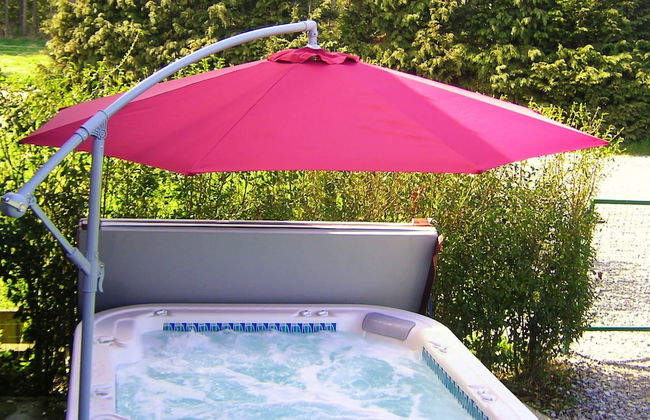 Modern Stay With Hot Tub - Photo 15