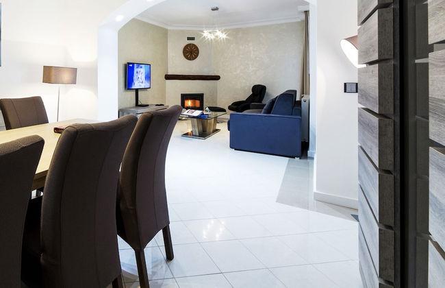 The Queen Luxury Apartments - Villa Cortina - Foto 7