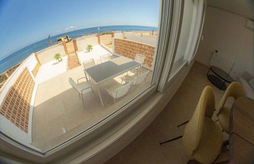 Vistas y terraza panorámica frente al mar en Denia, Las Rotas - Photo 6