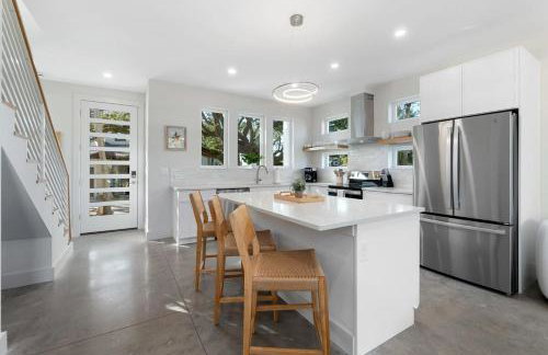 Sunset Cove 2 - Heated Pool - Sea Views - Walkable - Photo 2