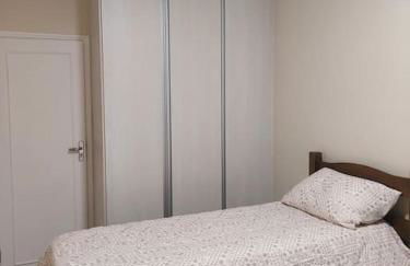 Apartamento encantador- 40 metros da praia e duas quadras do shopping - Foto 14