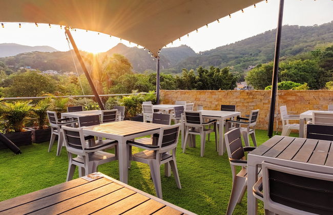 Central Suites by H&R - Foto 1