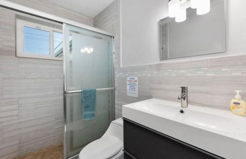 Tranquil Retreat with HEATED POOL Minutes to the Beach - Foto 37