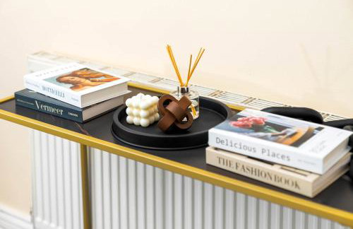 Modern 6-Bedroom Home - Sleeps 12 - Parking - Garden 568P - Foto 34