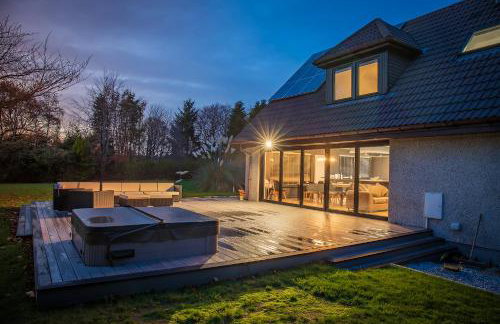 FAMILY FRIENDLY, HOT TUB, Fire Pit, Spacious & Modern - Foto 41