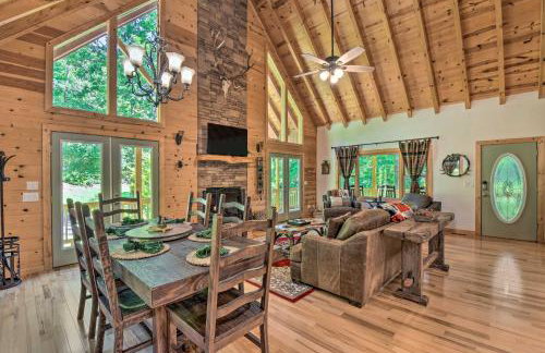 Great for Families! Lavish Hiawassee Cabin - Foto 1