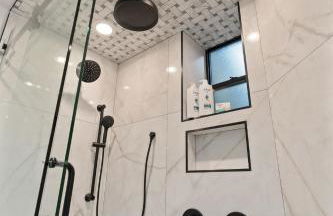 Exclusive Resort Escape - Heated Pool, Spa & Pickleball - Foto 80