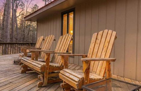 White River Escape with BBQ & Private Backyard - Foto 2