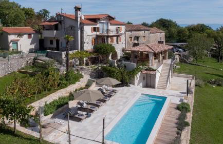 Holiday Home Oliti with Pool - Photo 2