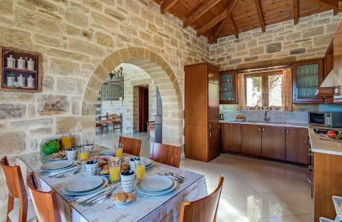 Hectoras Villa in Plaka BY APOKORONAS-VILLAS - Photo 62