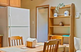 Red Cabin in Twain Harte - King bed - Photo 18