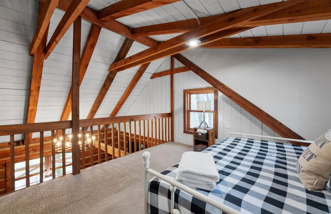 Cabin in the Trees, Hot Tub, Fire Pit - Foto 23