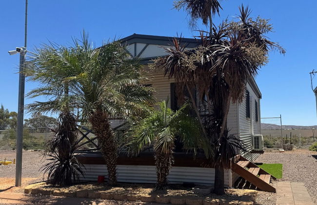 Sundowner Cabin and Tourist Park - Photo 28