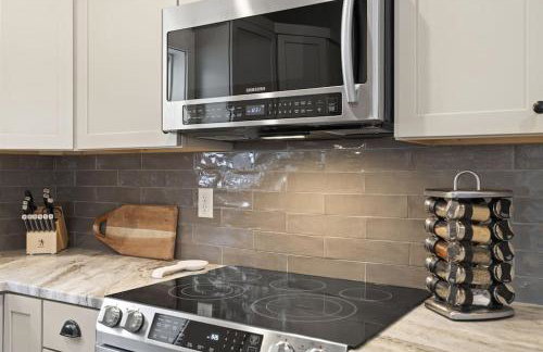 Swannanoa Serenity River Motif, Spa & Game Room - Foto 61