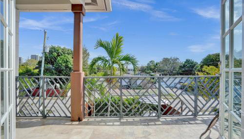 Tarpon River House - Heat Optional Pool - 4 bedrooms - 3 bathrooms - 1 miles to downtown FTL - Foto 2