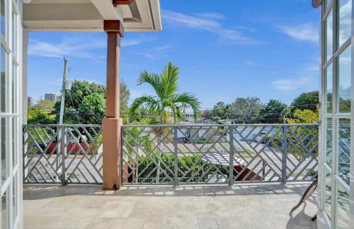 Tarpon River House - Heat Optional Pool - 4 bedrooms - 3 bathrooms - 1 miles to downtown FTL - Foto 2