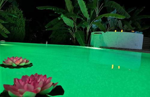 Valantas Garden Suite - Photo 17