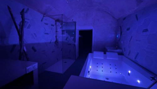 Suite secrète avec jacuzzi ambiance romantique - Foto 5